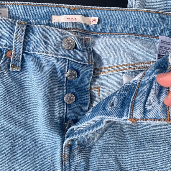 Levi mom jeans - Picture 5 of 9